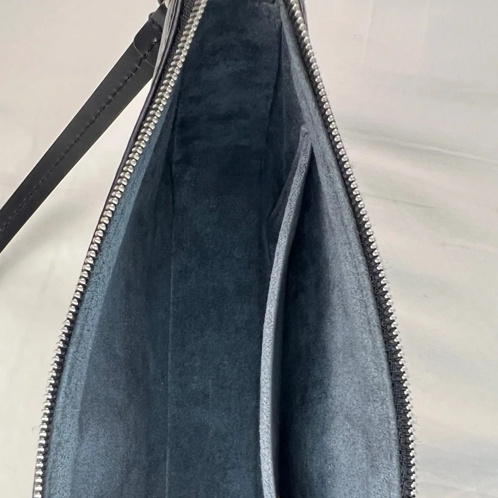 Louis Vuitton Pochette Accessoires Epi Leather - Picture 11 of 16